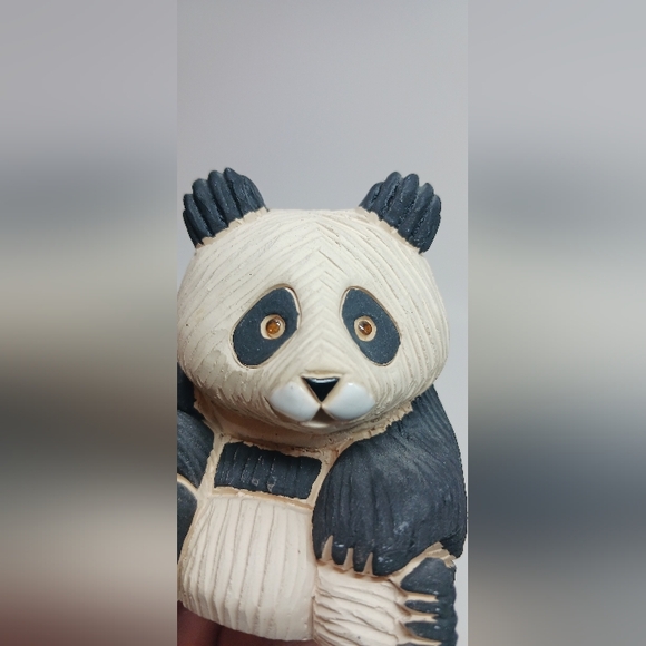 Artesania Rinconada Black White Sitting Panda Bear Clay Figurine 3” Uruguay - Picture 5 of 5